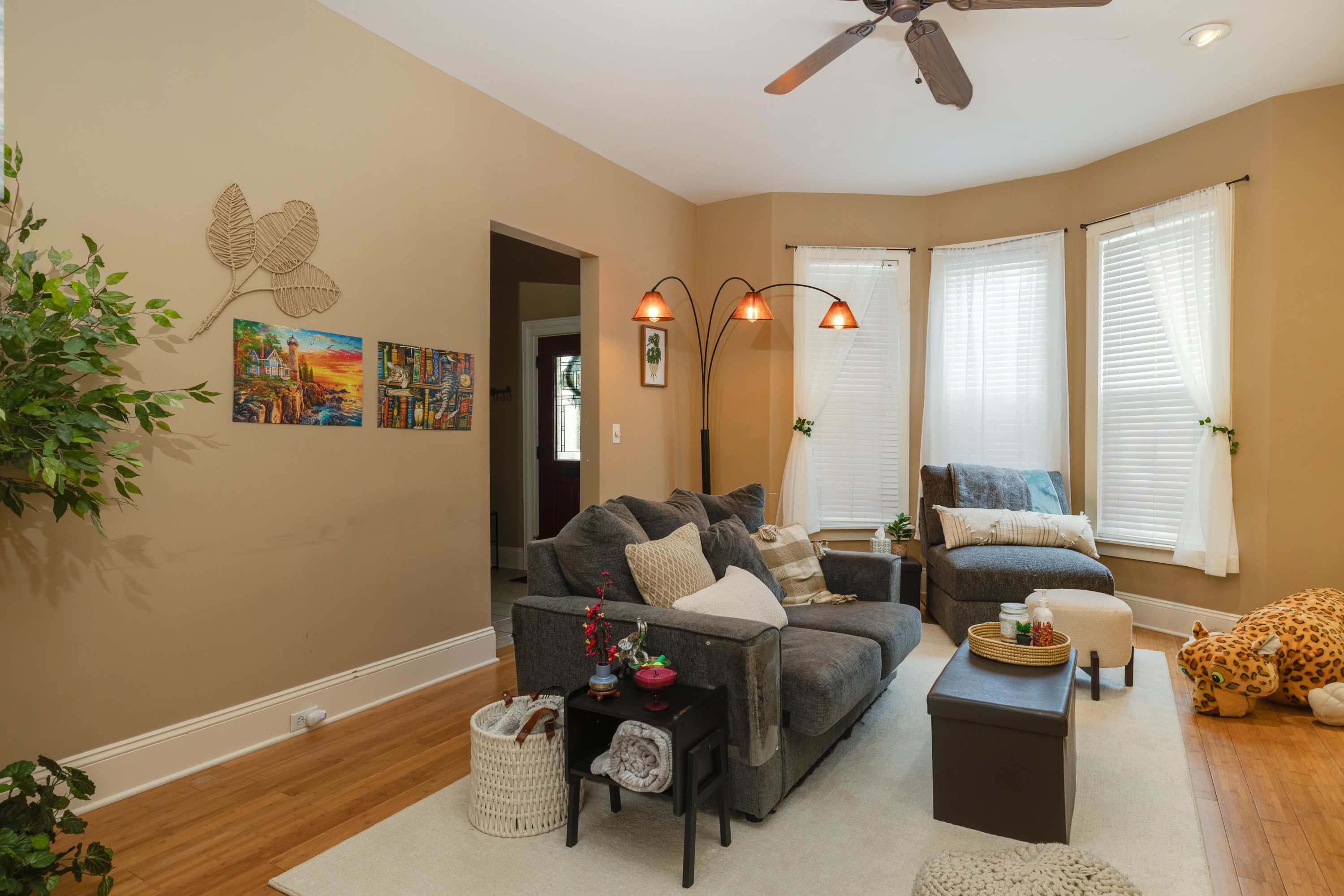 Property thumbnail image